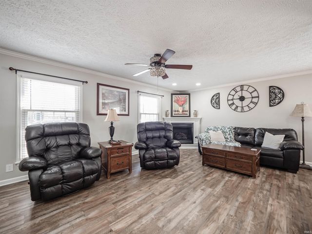 2041 Polaris Avenue, Evansville, IN 47715