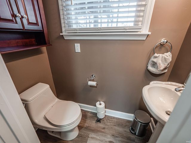 2041 Polaris Avenue, Evansville, IN 47715