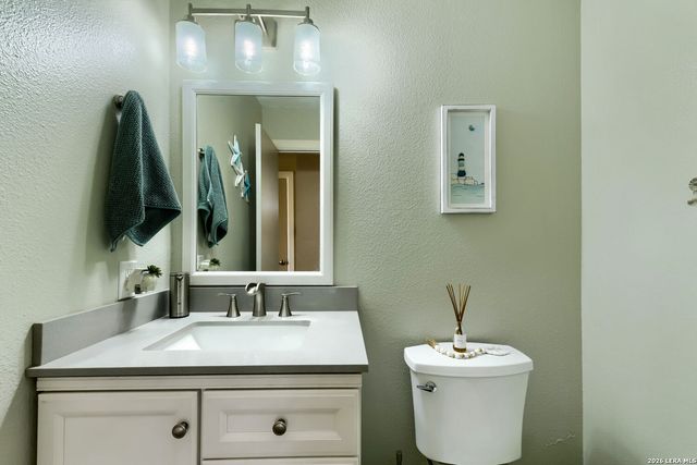 5811 Walnut Mill Dr, San Antonio, TX 78244