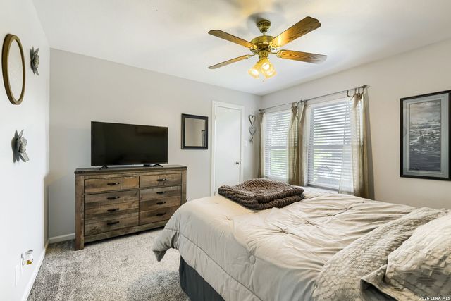 5811 Walnut Mill Dr, San Antonio, TX 78244