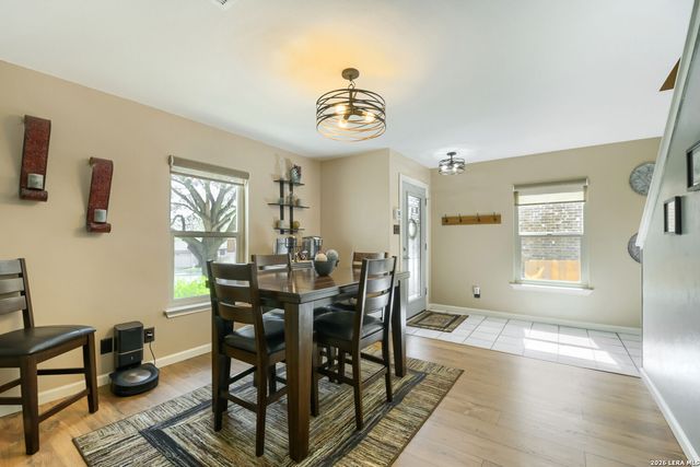 5811 Walnut Mill Dr, San Antonio, TX 78244