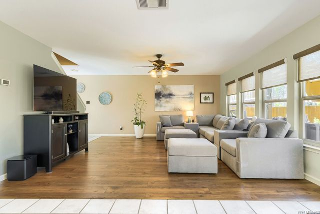 5811 Walnut Mill Dr, San Antonio, TX 78244