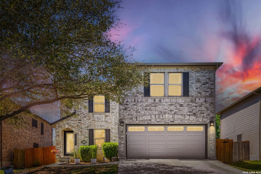 5811 Walnut Mill Dr, San Antonio, TX 78244