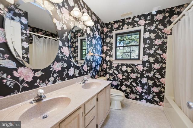 40 EAGLE DR, Rehoboth Beach, DE 19971