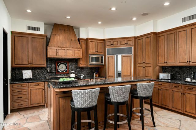 9889 E HIDDEN VALLEY Road, Scottsdale, AZ 85262