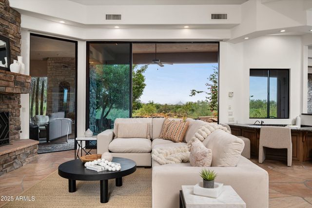 9889 E HIDDEN VALLEY Road, Scottsdale, AZ 85262