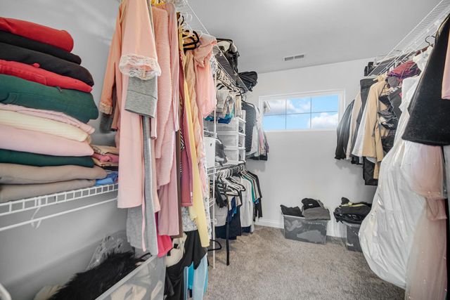 301 Hatch Lake Pkwy, Valparaiso, IN 46385