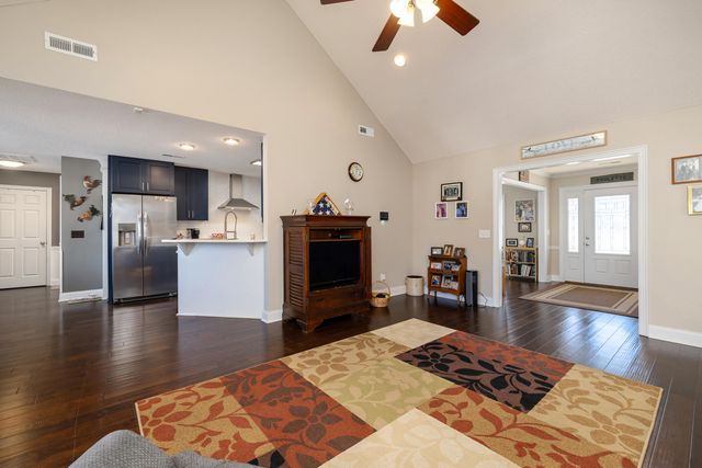 2215 Lloyd Drive, Sumter, SC 29154