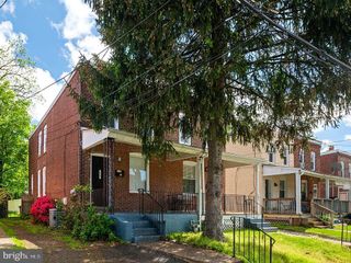 139 WALNUT AVE, Ardmore, PA 19003