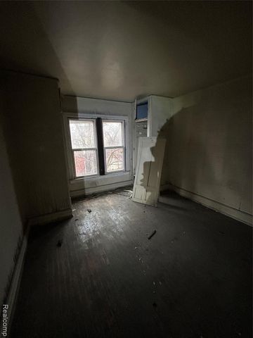 2441 Calvert Street, Detroit, MI 48206