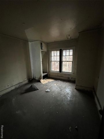 2441 Calvert Street, Detroit, MI 48206