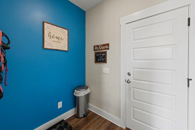8645 Guthrie Ct, Cross Plains, TN 37049