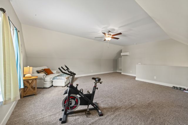 8645 Guthrie Ct, Cross Plains, TN 37049