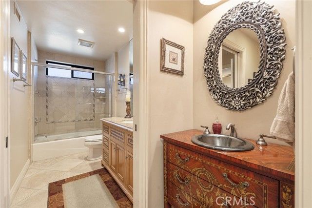 353 Villena Way, Palm Desert, CA 92260