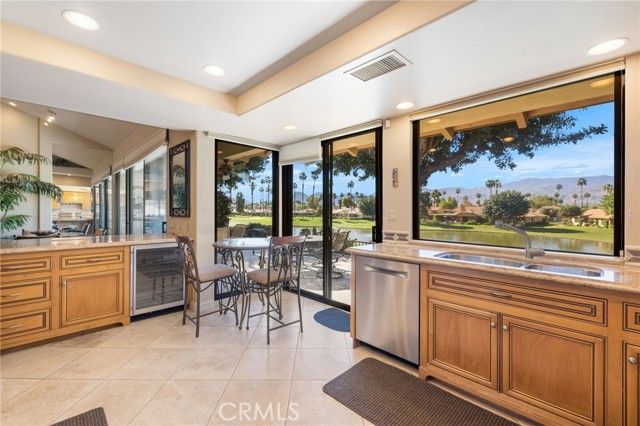 353 Villena Way, Palm Desert, CA 92260