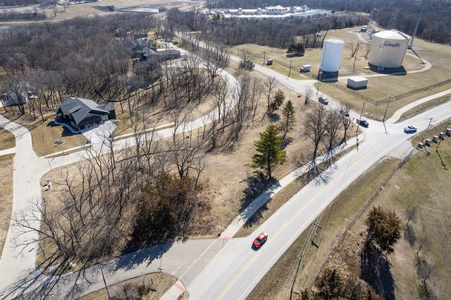 6255 Pinnacle Place, Johnston, IA 50131