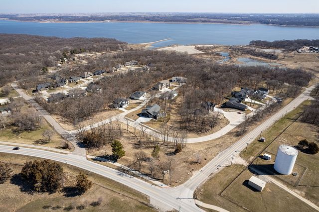 6255 Pinnacle Place, Johnston, IA 50131