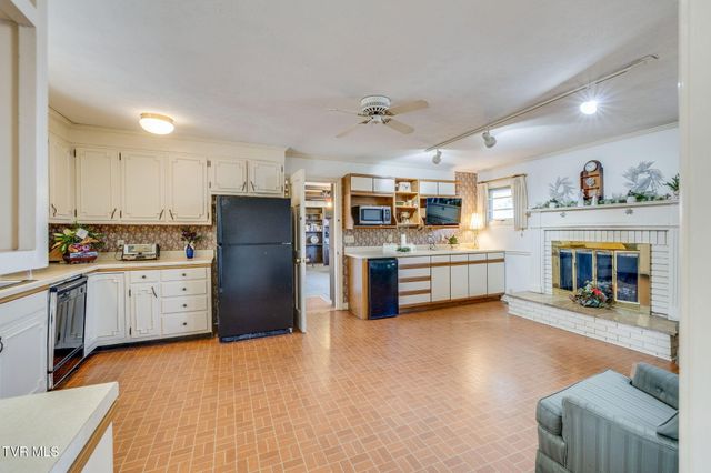 213 Robin Road, Bristol, TN 37620