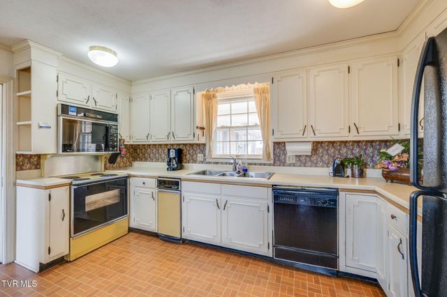 213 Robin Road, Bristol, TN 37620