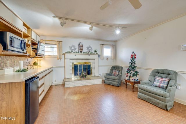 213 Robin Road, Bristol, TN 37620