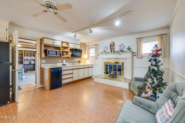 213 Robin Road, Bristol, TN 37620