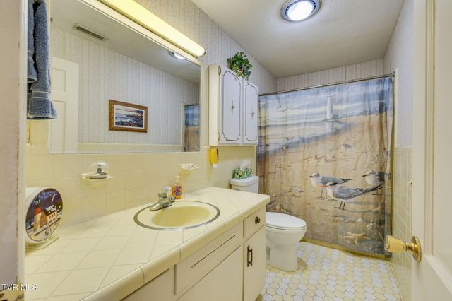 213 Robin Road, Bristol, TN 37620