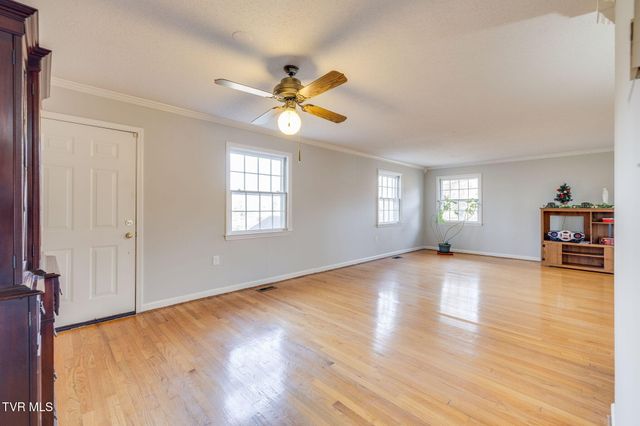 213 Robin Road, Bristol, TN 37620