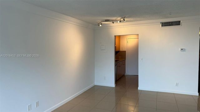 2020 NE 135th Street 303, North Miami, FL 33181