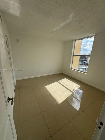 2020 NE 135th Street 303, North Miami, FL 33181