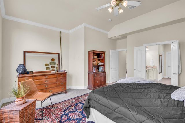 401 Bentwood Way, Clute, TX 77531