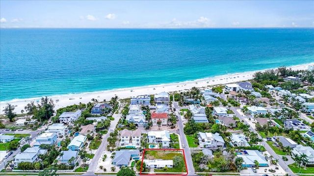 121 48TH STREET, Holmes Beach, FL 34217