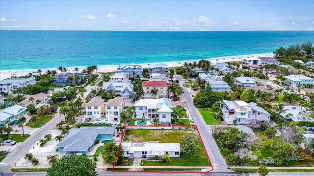 121 48TH STREET, Holmes Beach, FL 34217
