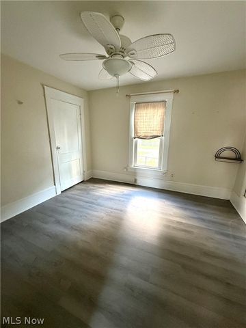 112 E Carolina Avenue, Sebring, OH 44672