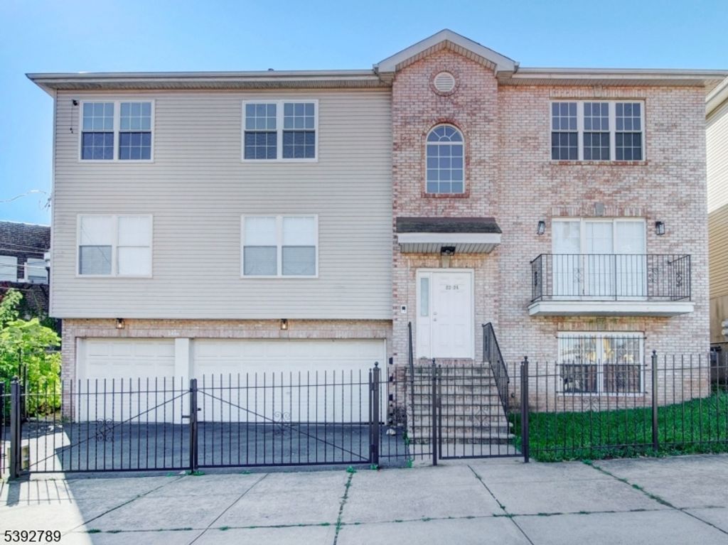 22 Avon Ave, Newark City, NJ 07108