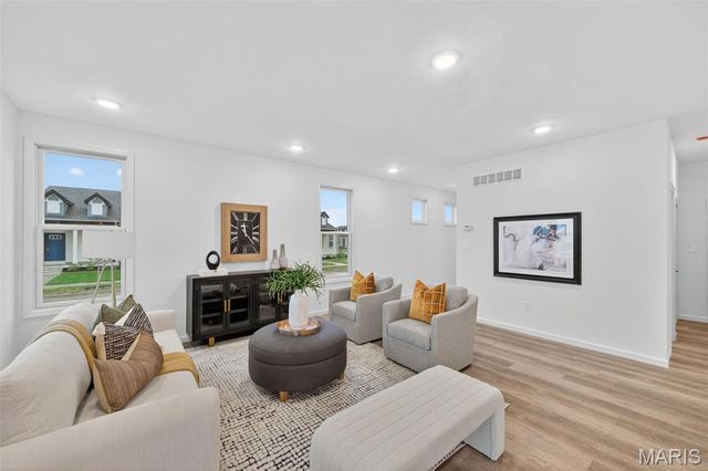 3039 Pirogue Street, St Charles, MO 63301