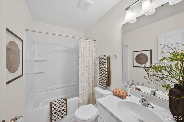 3039 Pirogue Street, St Charles, MO 63301