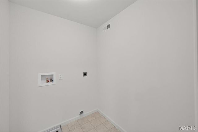 3039 Pirogue Street, St Charles, MO 63301