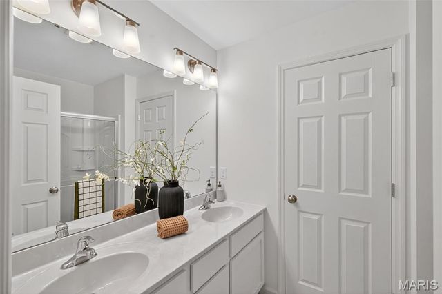 3039 Pirogue Street, St Charles, MO 63301