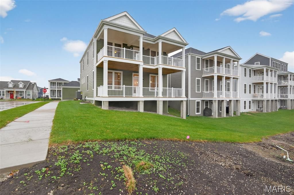 3039 Pirogue Street, St Charles, MO 63301