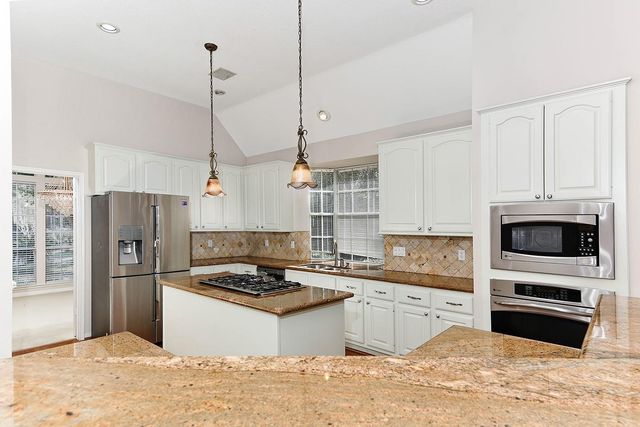 99 N Summer Cloud Drive, The Woodlands, TX 77381