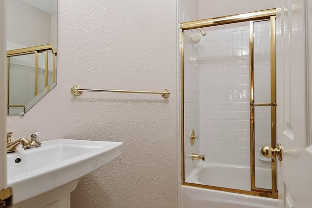 99 N Summer Cloud Drive, The Woodlands, TX 77381