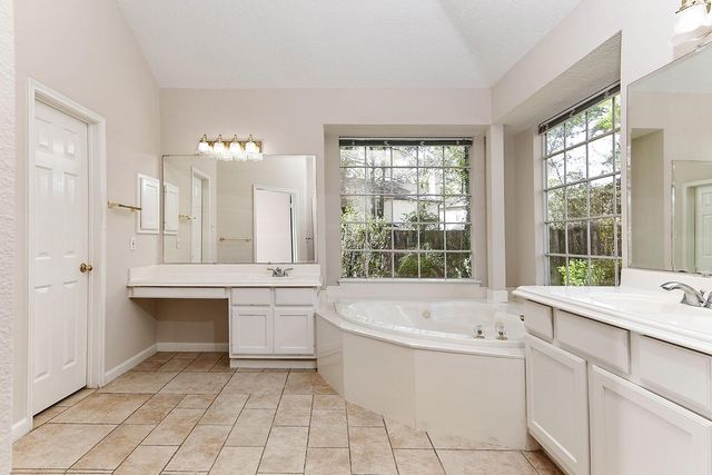 99 N Summer Cloud Drive, The Woodlands, TX 77381