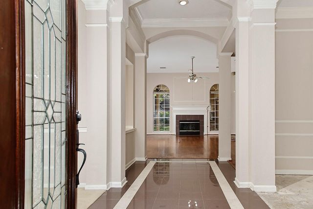 99 N Summer Cloud Drive, The Woodlands, TX 77381