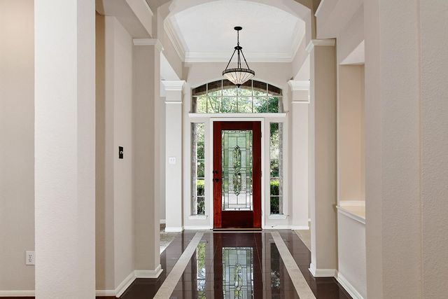 99 N Summer Cloud Drive, The Woodlands, TX 77381