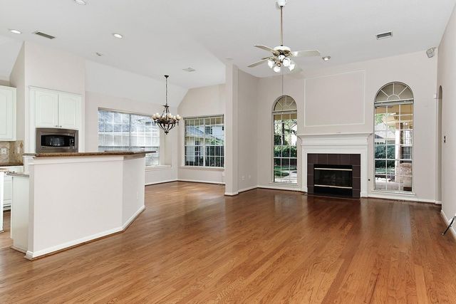 99 N Summer Cloud Drive, The Woodlands, TX 77381