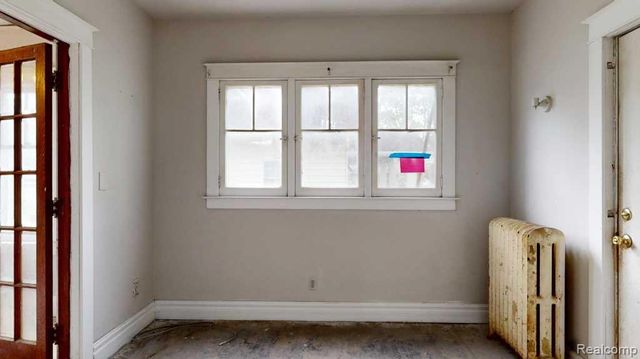 1007 N Oakley Street, Saginaw, MI 48602
