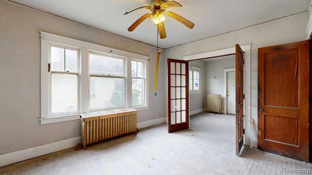 1007 N Oakley Street, Saginaw, MI 48602