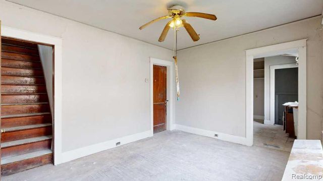1007 N Oakley Street, Saginaw, MI 48602