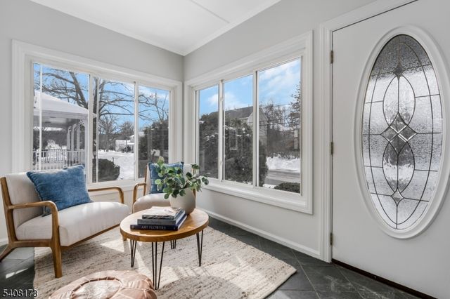 110 Livingston Ave, New Providence Boro, NJ 07974