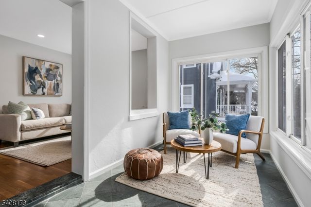 110 Livingston Ave, New Providence Boro, NJ 07974